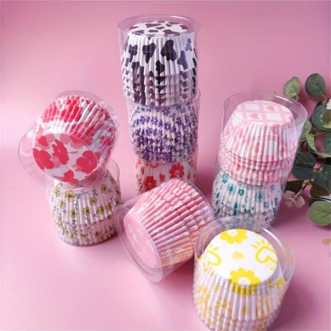 100pc Pattern Cupcake Liners – 11cm Decorative Baking Cups for Cupcakes, Muffins & Homemade Treats Lifestyle