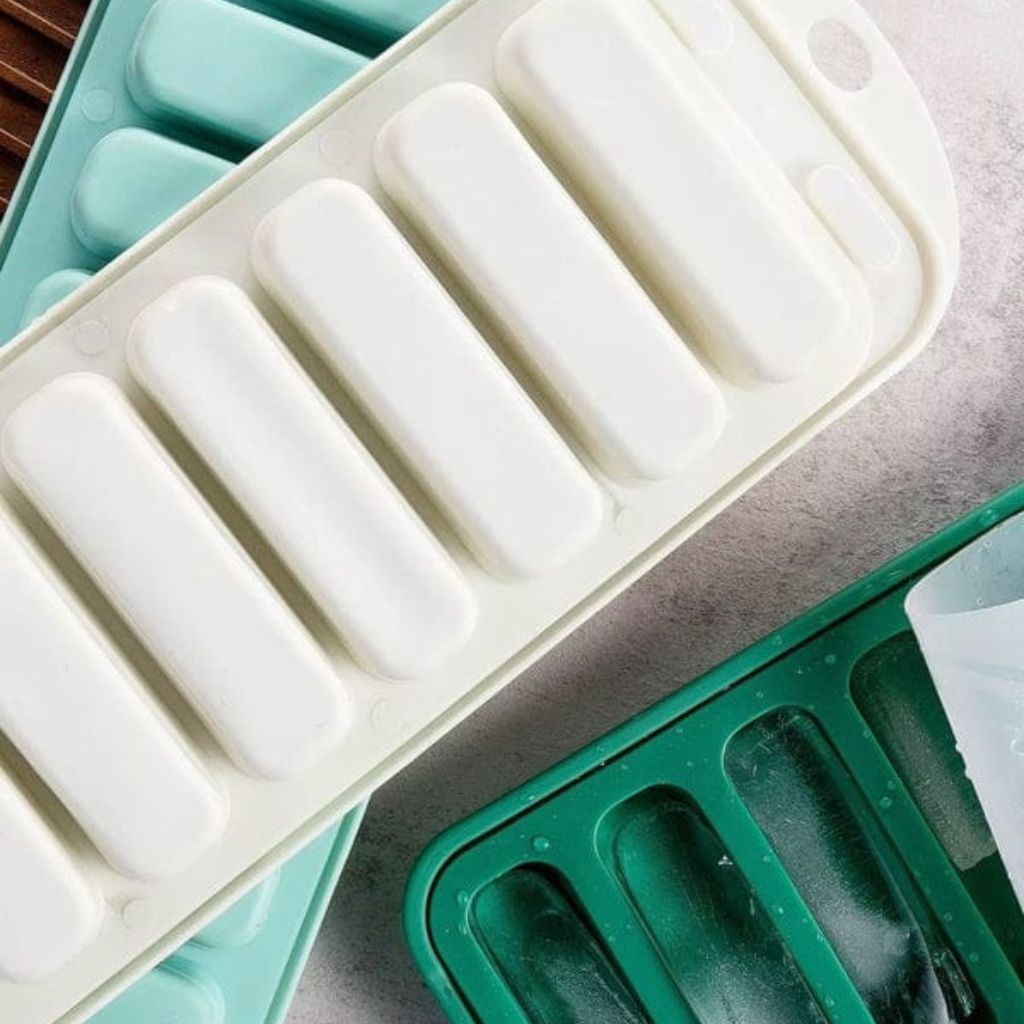 Danny Home Silicone Stick Ice Tray With Lid