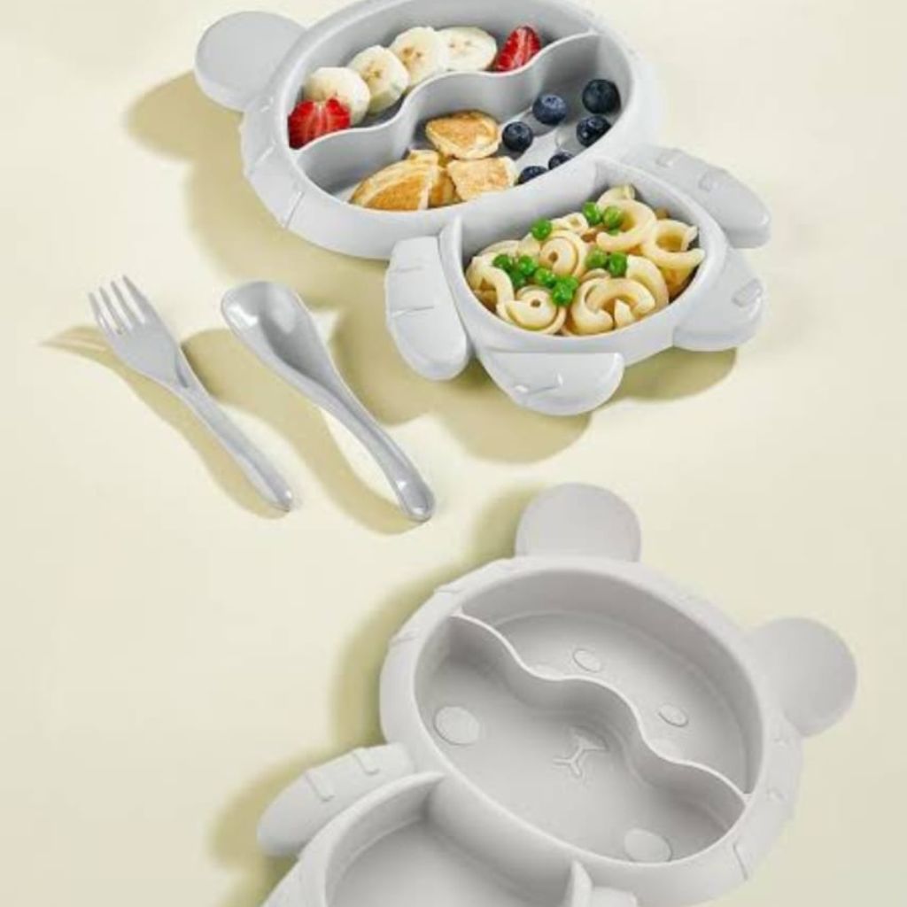 Qlux Plastic Divided Plate with Bowl and Cutlery