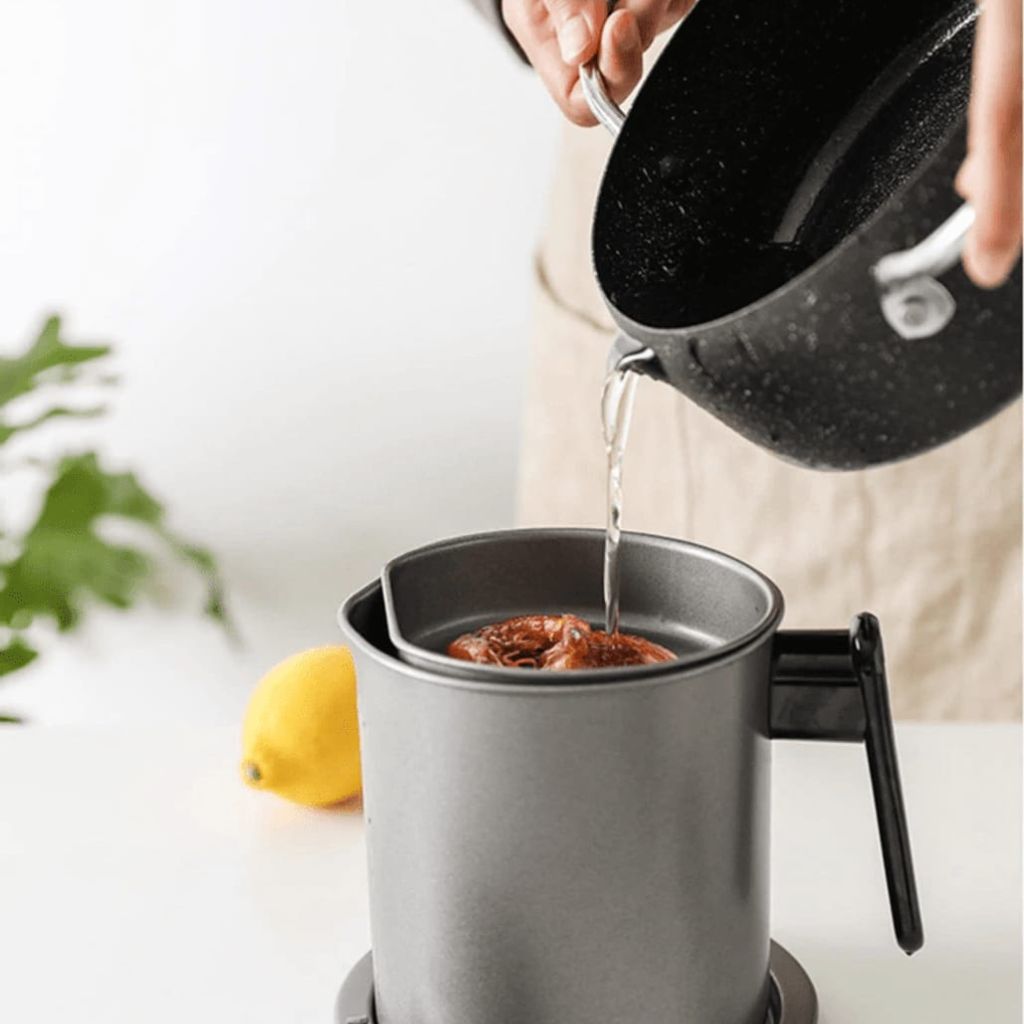 Oil Jug With Strainer