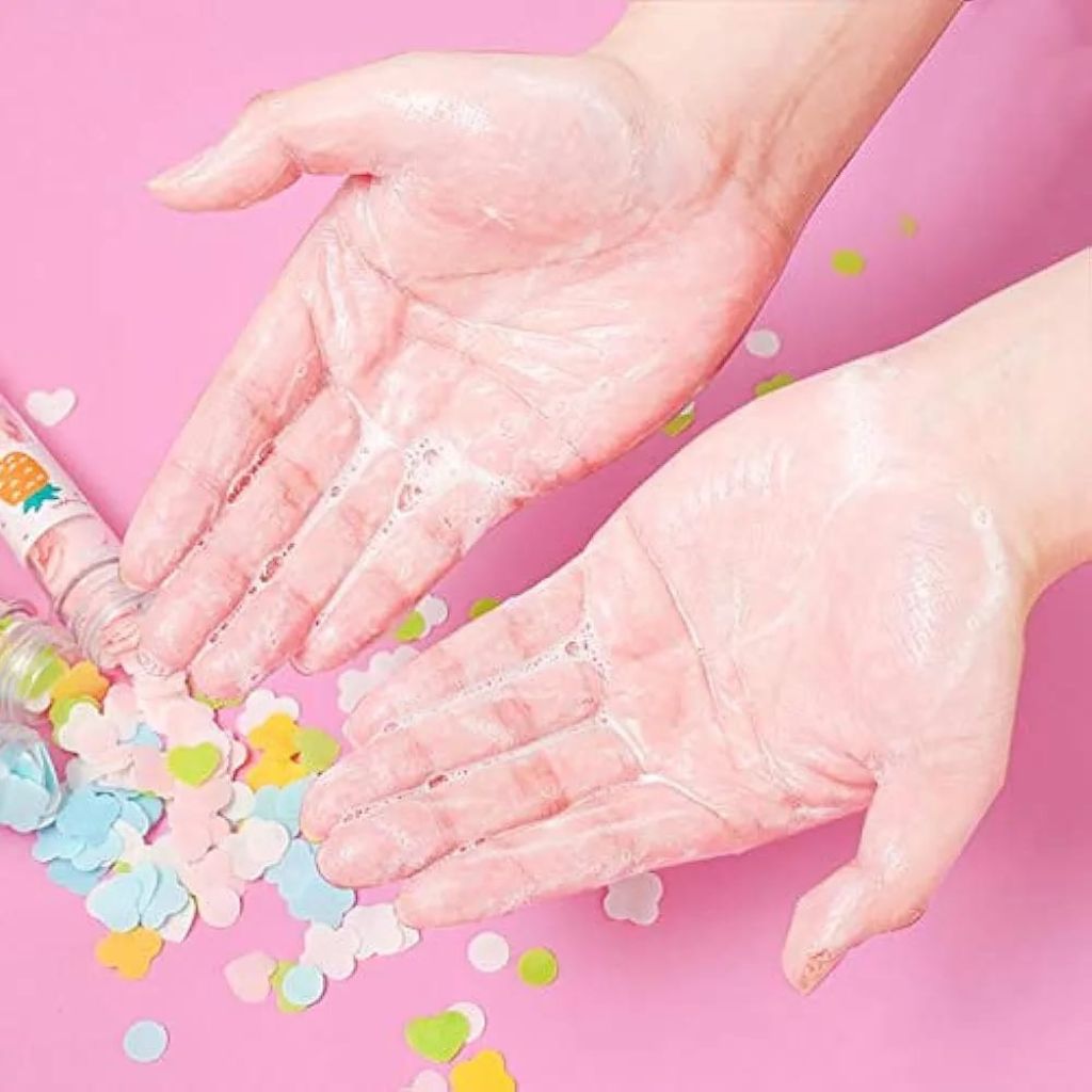 Travel soap flakes