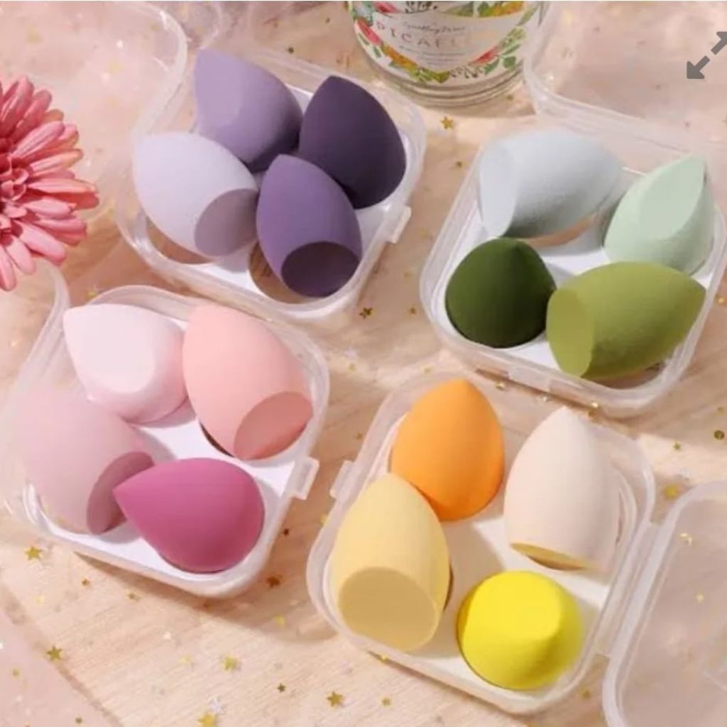 4pc Make Up Sponges With Container