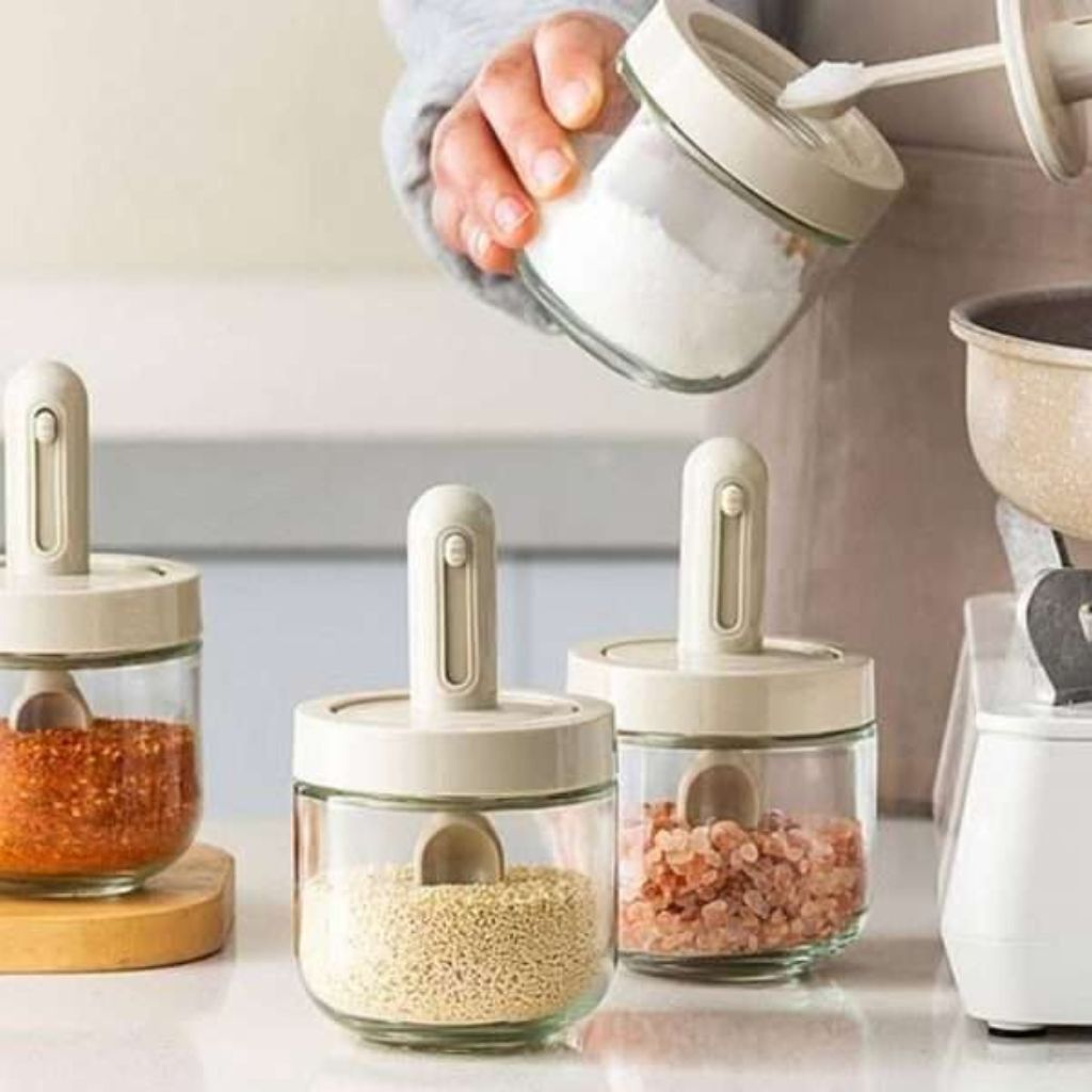 Spice Jar With Adjustable Spoon