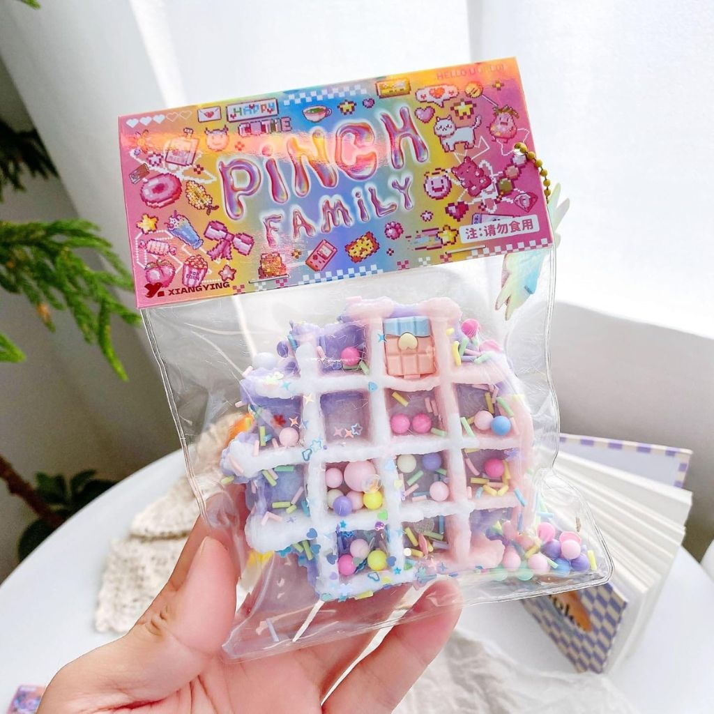 Pinch squishy fidget toy