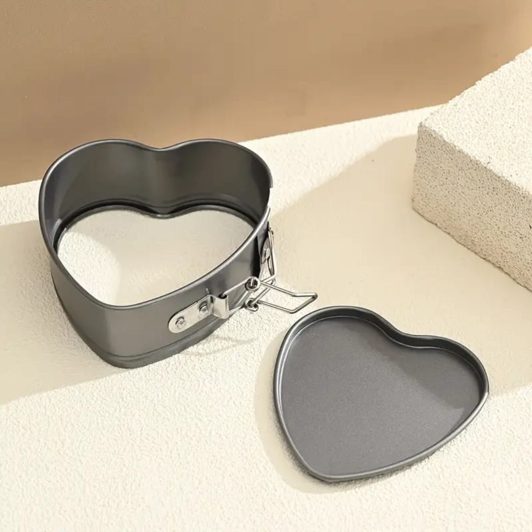Mini Springform Heart Pan 11.5cm