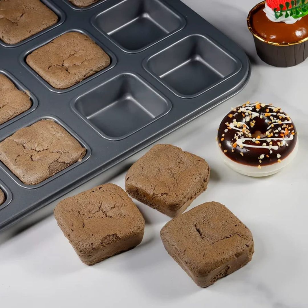 12 Cup Non Stick Brownie Pan