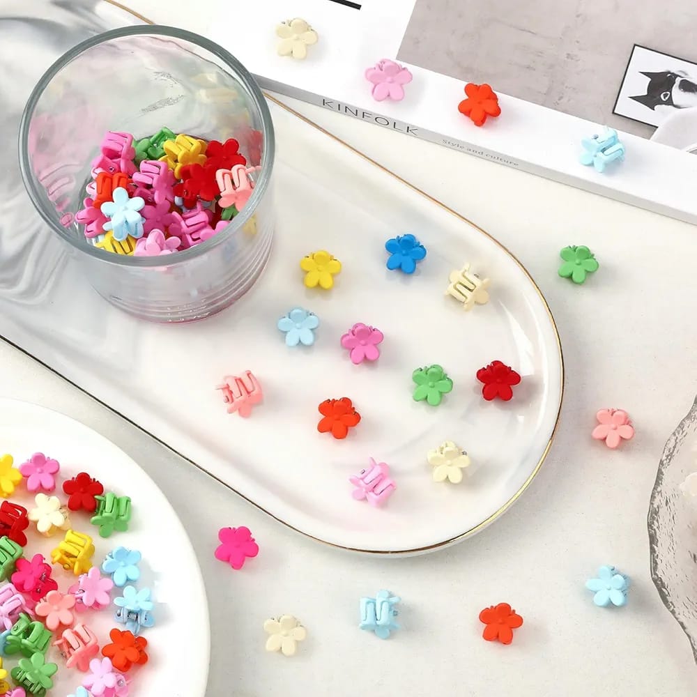 8pc Mini Flower Claw Clips