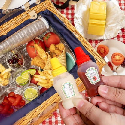 4pc mini sauce bottles
