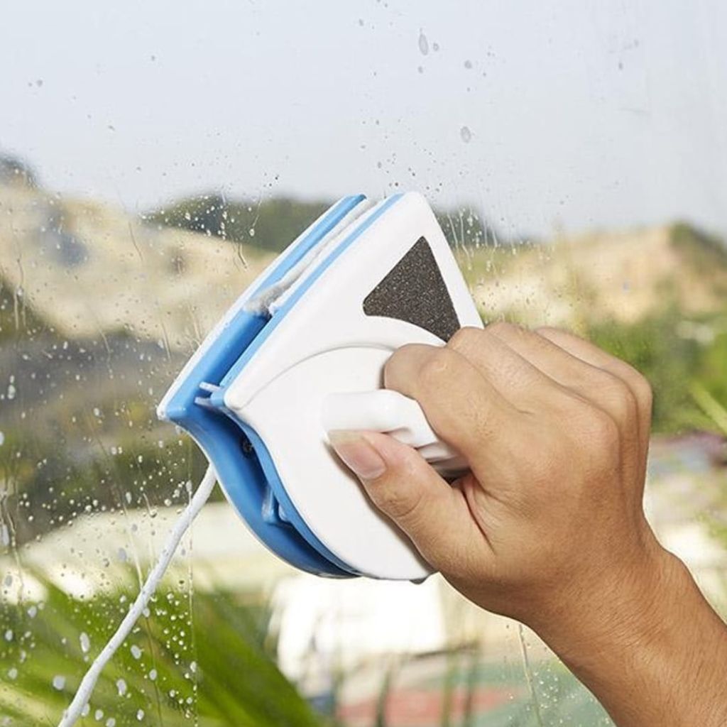 Magnetic Window Cleaner – Double-Sided Glass Cleaning Tool with Strong Magnetic Hold