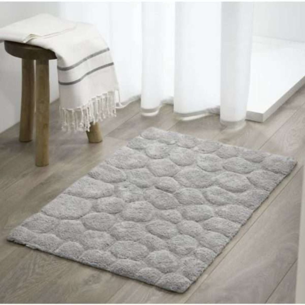Plush Pebbled Non Slip Bath Mat - White