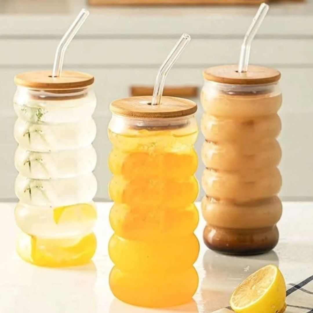 Rippled Glass Can With Straw