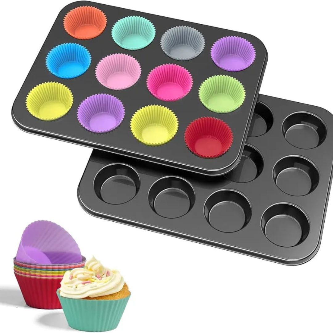 12 Cup Muffin Pan With Silicone Cups