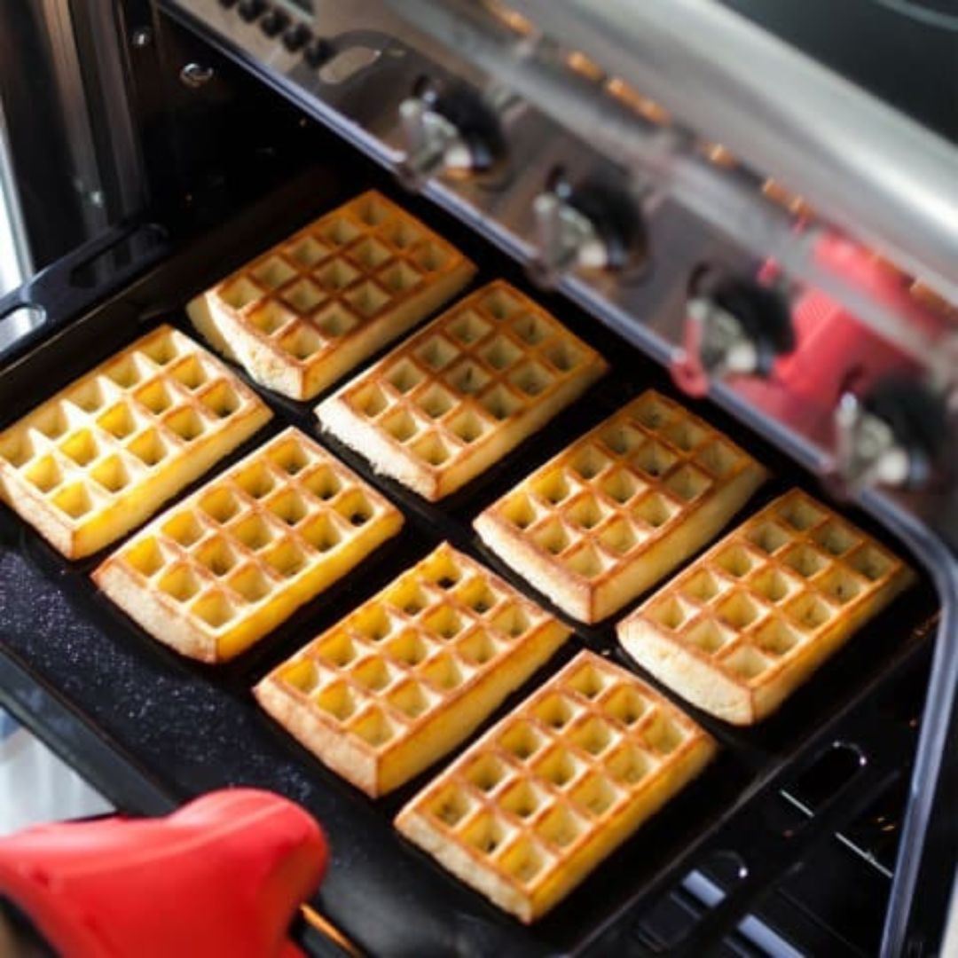 4 Slot Silicone Waffle Maker