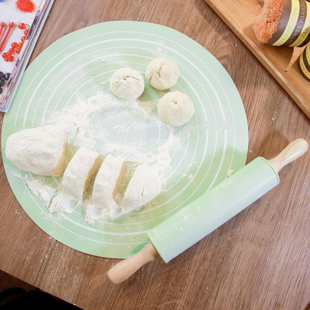 Silicone Rolling Pin And Mat Set